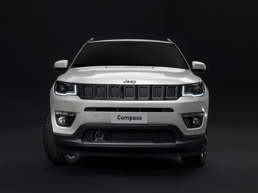  Jeep Compass S (MP) 2019 года  (EU) (фото 1 из 19)